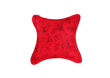 Piccoli cuscini decorativi rossi su ordinazione per il sofà, cuscini moderni dello strato